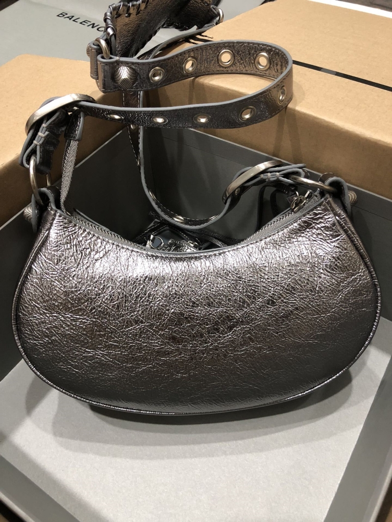 Ba1en*iaga le cagole bags